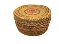 EARLY 20TH CENTURY MAKAH NATIVE MERICAN LIDDED BASKET RED BAND DESIGN