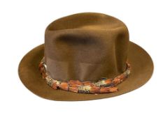 STETSON IMPERIAL WOOL FELT EVERETT FEDORA IN NUGAT COLOR WITH FEATHER HAT BAND SIZE 7