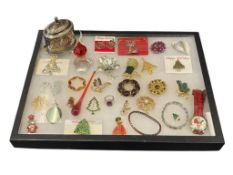 WOMEN'S FASHION JEWELRY MOSTLY HOLIDAY STYLED JEWELRY BROOCHES, RING, WRISTWATCH, BRACELETS