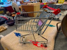 META WIRE SHOPPINNG / GROCERY STORE SALESMAN SAMPLE