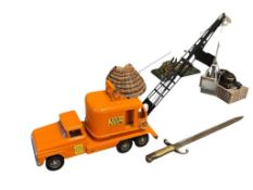 CIRCA 1960'S TONKA MOBILE CLAM STATE HI-WAY DEPT. PRESSED STEEL TOY BUCKET TRUCK