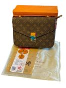 MARKED LOUIS VUITTON POCHETTE METIES CROSSBODY FASHION DESIGNER BAG