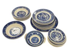 MID-CENTURY WILLOW WARE BY ROYAL CHINA BLUE WILLOW CHINA CIRCA 1949-1960