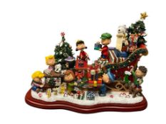 UNITED FEATURES SYNDICATE THE DANBURY MINT THE PEANUTS CHRISTMAS SLEIGH ILLUMINATING DECORATION