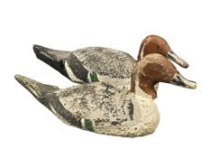 20TH CENTURY HAND CARVED AND PAINTED WOOD DUCK DECOYS