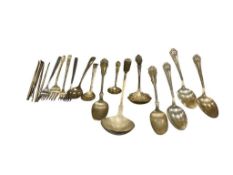 ASSORTED VINTAGE AND ANTIQUE SILVER PLATE FLATWARE FROM VARIOUS MAKERS