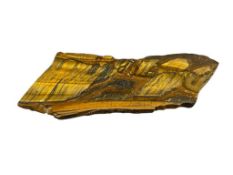 NATURAL AND POLISHED TIGERS EYE GEOLOGICAL SPECIMEN SAMPLE / METAMORPHIC ROCK / CHATOYANT GEMSTONE