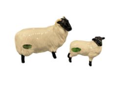 BESWICK ENGLISH POTTERY BLACK-FACED SHEEP AND LAMP