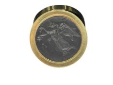 14K YELLOW GOLD BEZEL WEDGWOOD BLACK BASALT INTAGLIO CUT BROOCH FEATURING VENUS AND HER SON CUPID