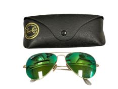 RAYBAN CLASSIC AVIATOR SUNGLASSES ARISTA GOLD FRAME WITH G-15 GREEN LENSES RB3025