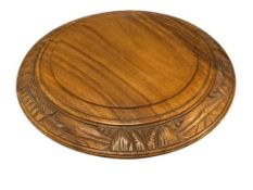UNIQUE VINTAGE HAND CARVED MONKEY POD WOOD CAKE STAND LAZY SUSAN