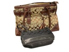 COACH CLASSIC MONOGRAM BLACK WRSITLET AND TOTE