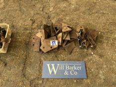 Qty of Ransomes drag & plough points