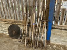 Qty of vintage hand tools