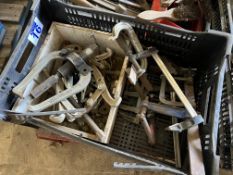 Qty Sykes-Pickavant bearing drawers & clamps