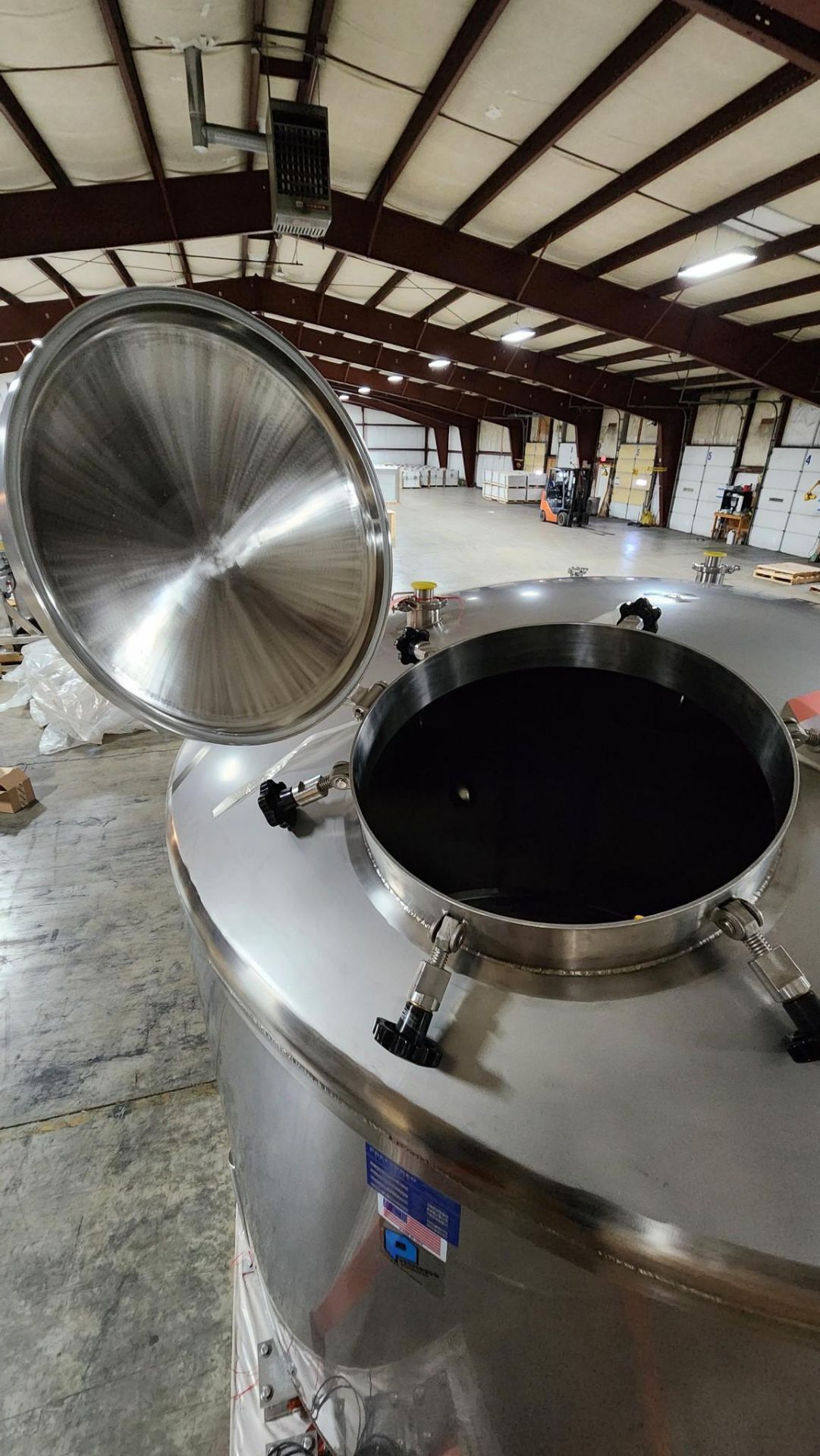 PREFERRED STAINLESS 2,000 GALLON S/S MIX USE TANK 801-TK201 - Image 16 of 23