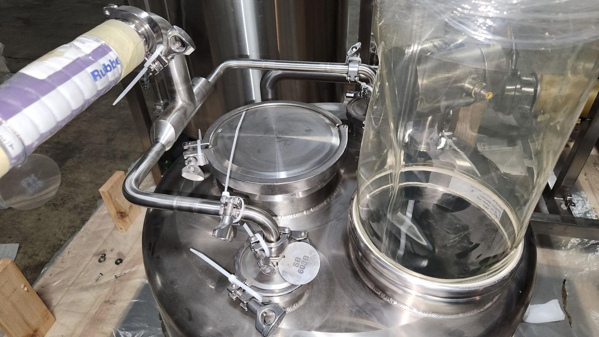 SHO-ME FABRICATION 50 GALLON DECANTER TANK S/N: SMF-IPEC-5 - Image 4 of 7