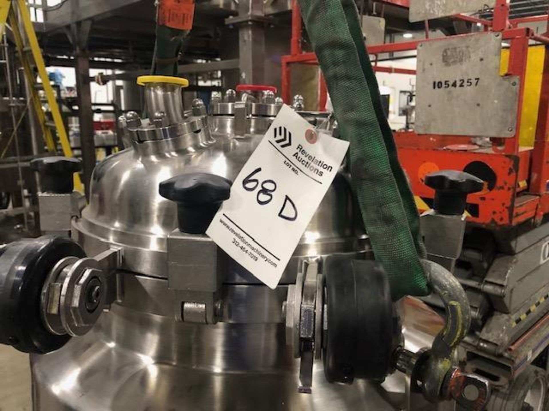 T&C STAINLESS INC 100 LITER WORKING/147.8 TOTAL VOLUME 316L STAINLESS STEEL ASME CODE STAMPED TANK - Image 4 of 8