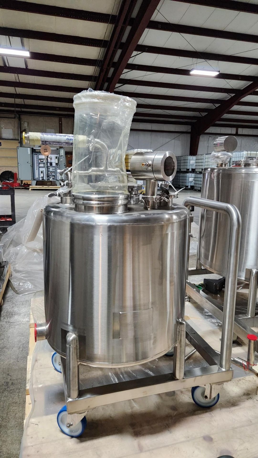 SHO-ME FABRICATION 50 GALLON DECANTER TANK S/N: SMF-IPEC-5