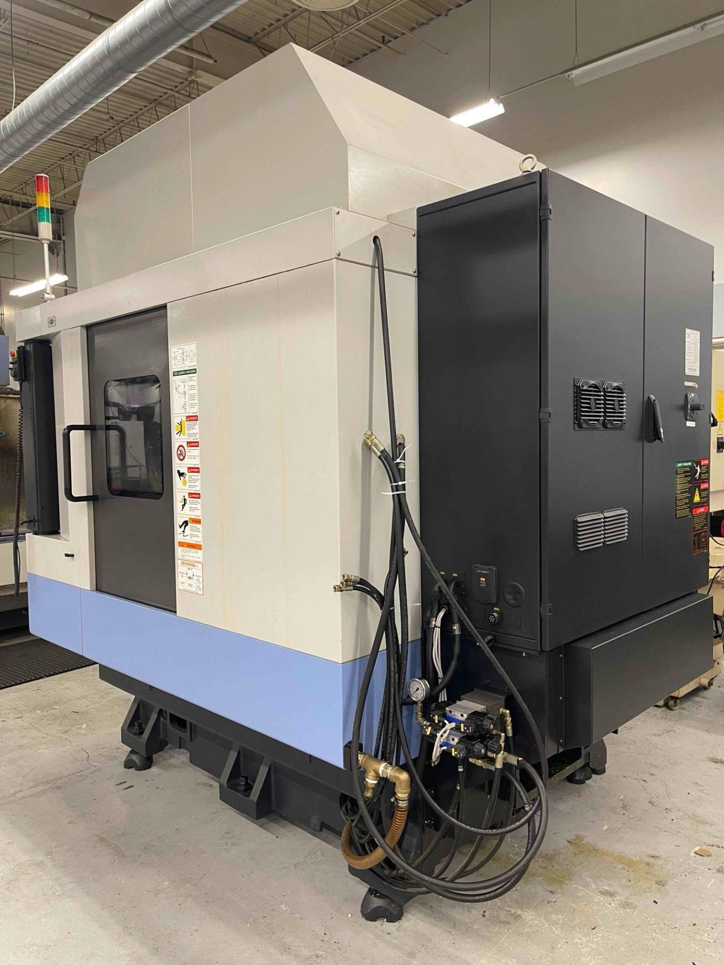 2013 DOOSAN DT-360D DUAL PALLET CNC VMC DRILL AND TAP - Image 5 of 27