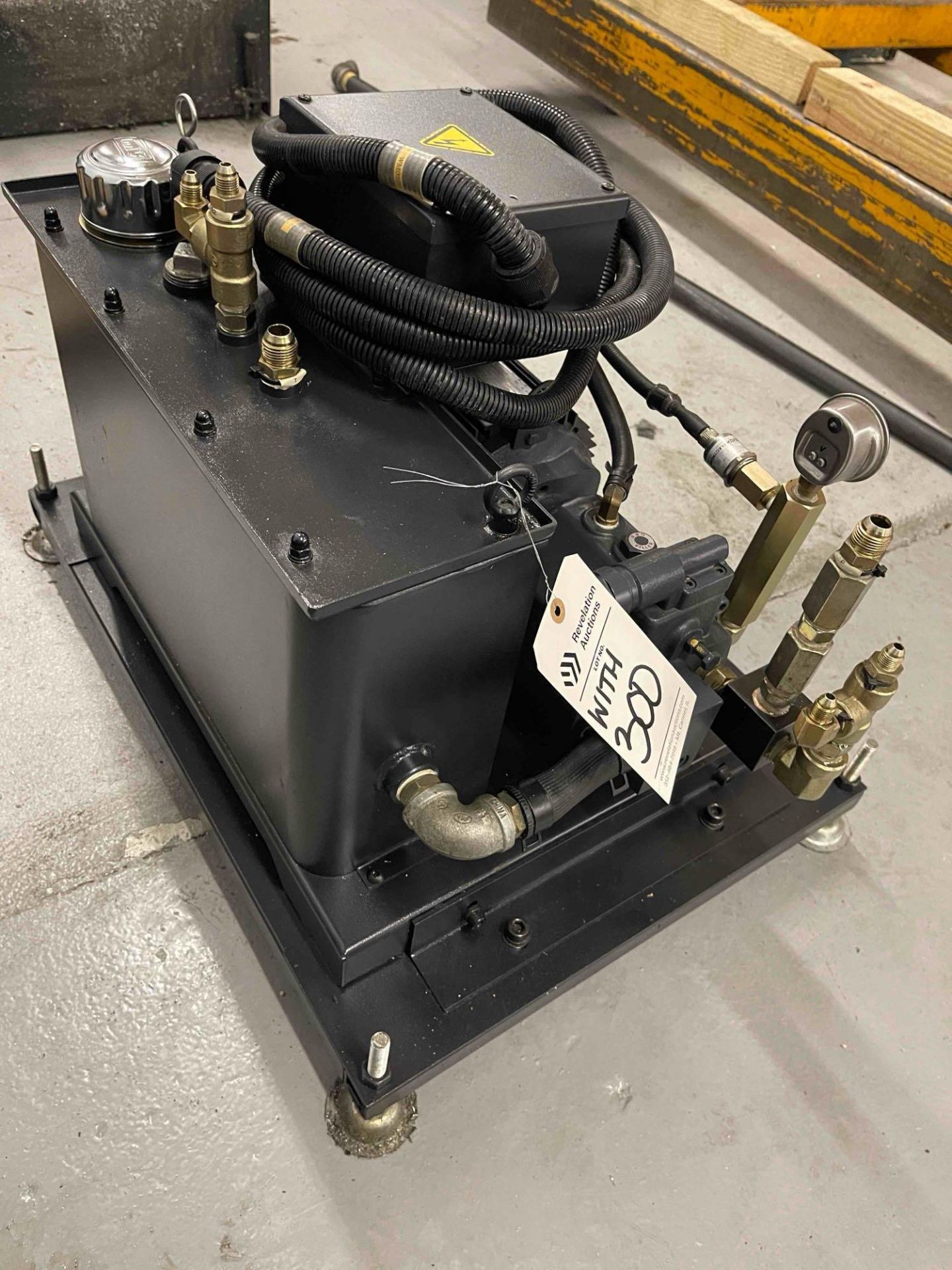 2013 DOOSAN DT-360D DUAL PALLET CNC VMC DRILL AND TAP - Image 26 of 27