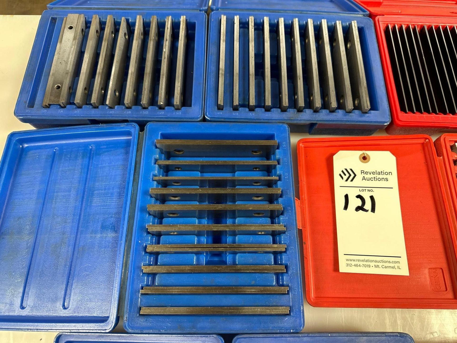 PARALLEL SETS - Image 2 of 5