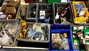 LARGE LOT OF HARDWARE