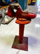 WILTON HEAVY DUTY SWIVEL BASE BULLET VISE