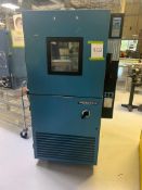 1991 THERMOTRON S8-C ENVIRONMENTAL TEMPERATURE CHAMBER