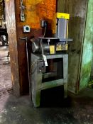 VERTICAL BELT SANDER