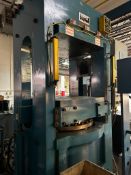 1990 800 TON EEMCO HYDRAULIC PRESS - UPDATED CONTROLS, LIGHT CURTAINS, DOUBLE PULLBACKS