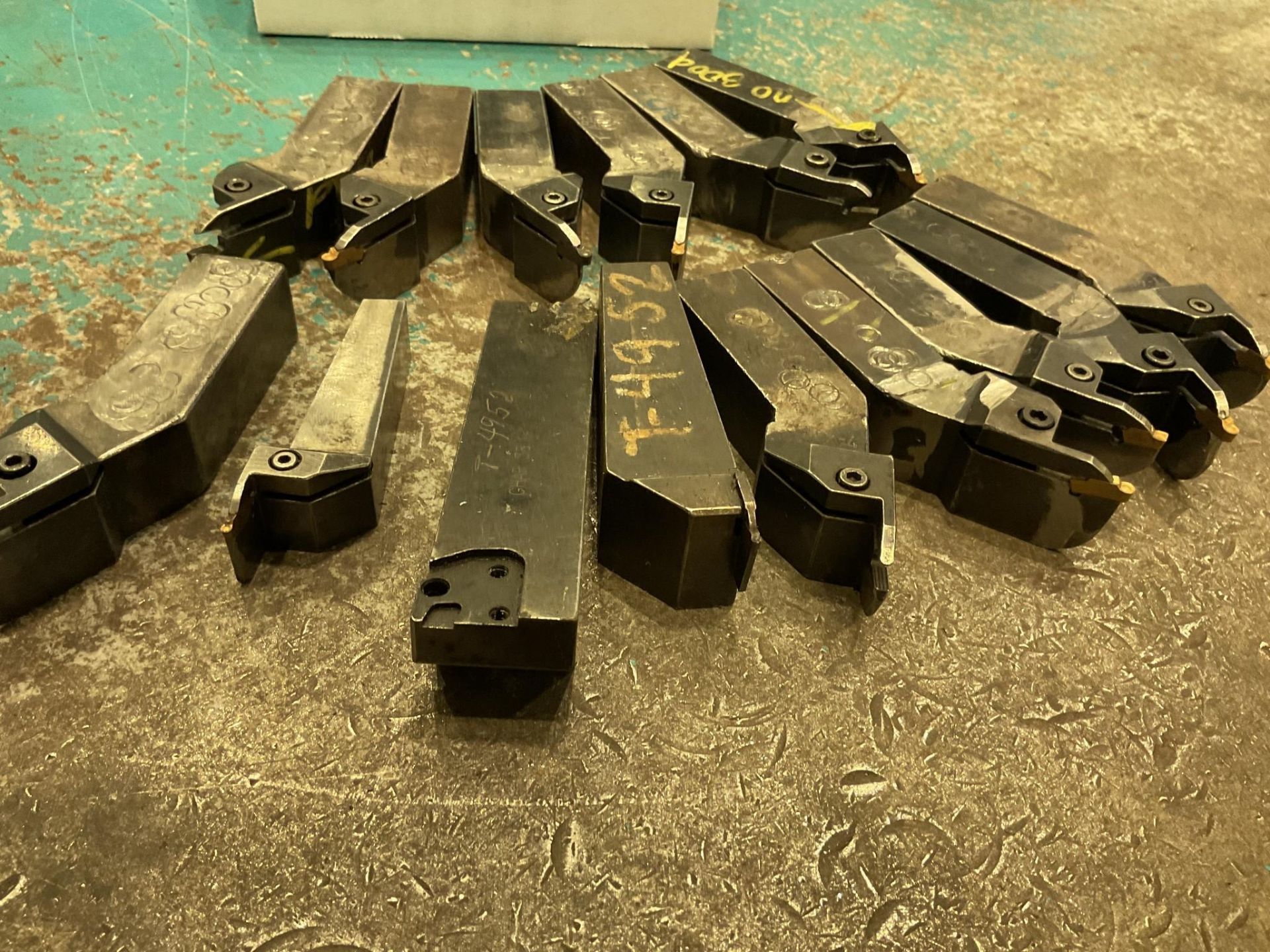 INDEXABLE TURNING TOOL HOLDERS - Image 17 of 18
