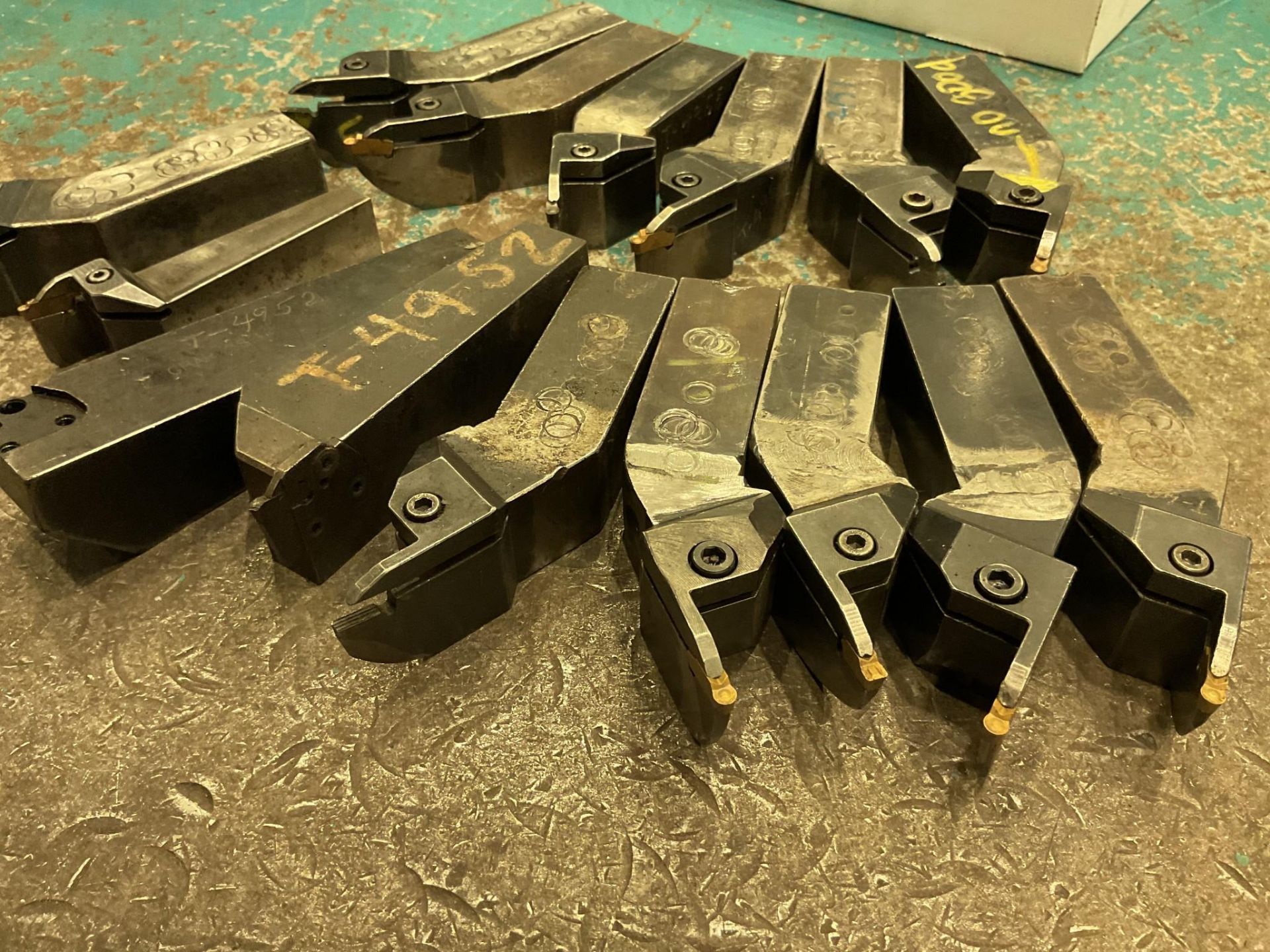 INDEXABLE TURNING TOOL HOLDERS - Image 16 of 18