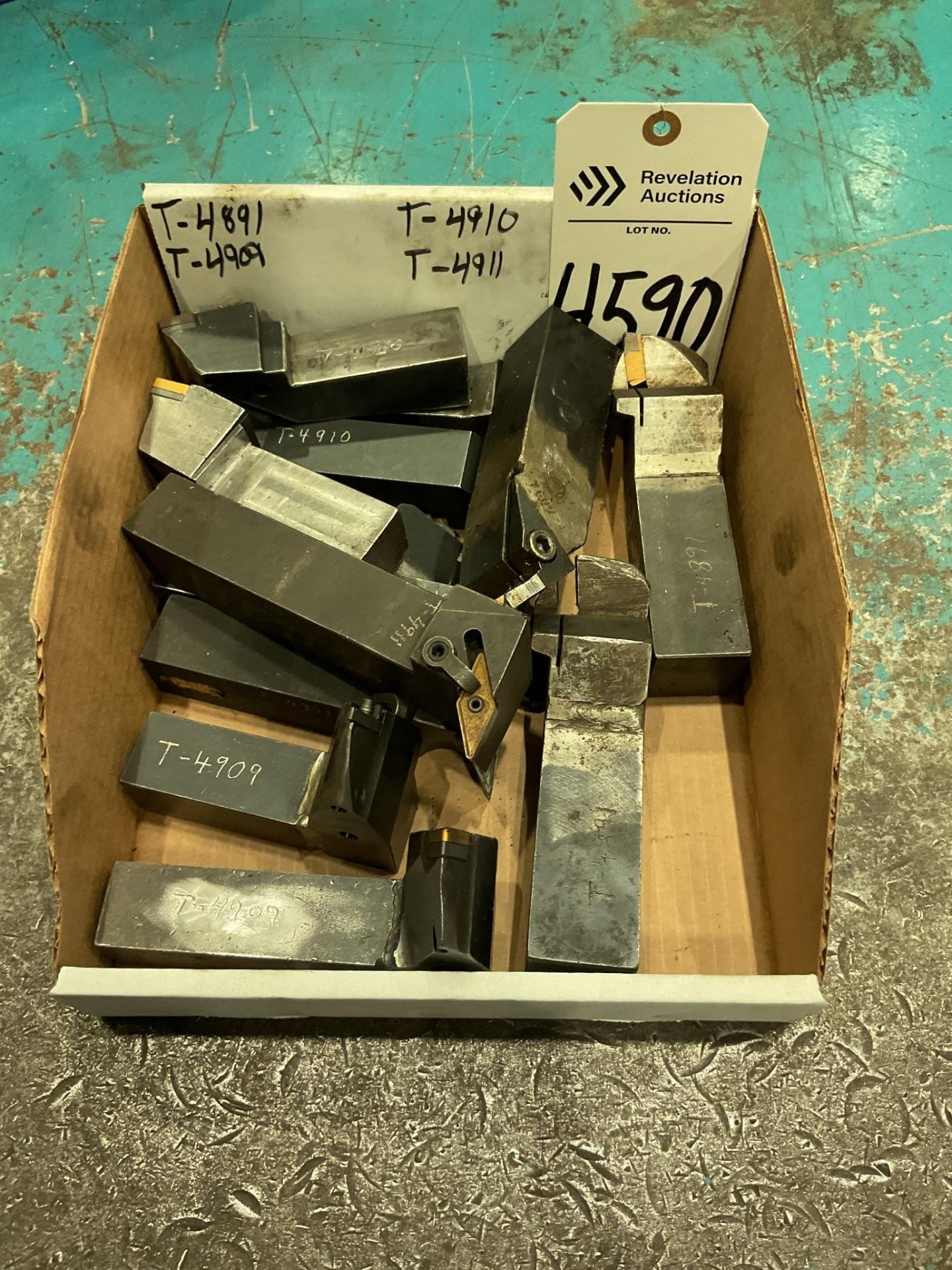 INDEXABLE TURNING TOOL HOLDERS