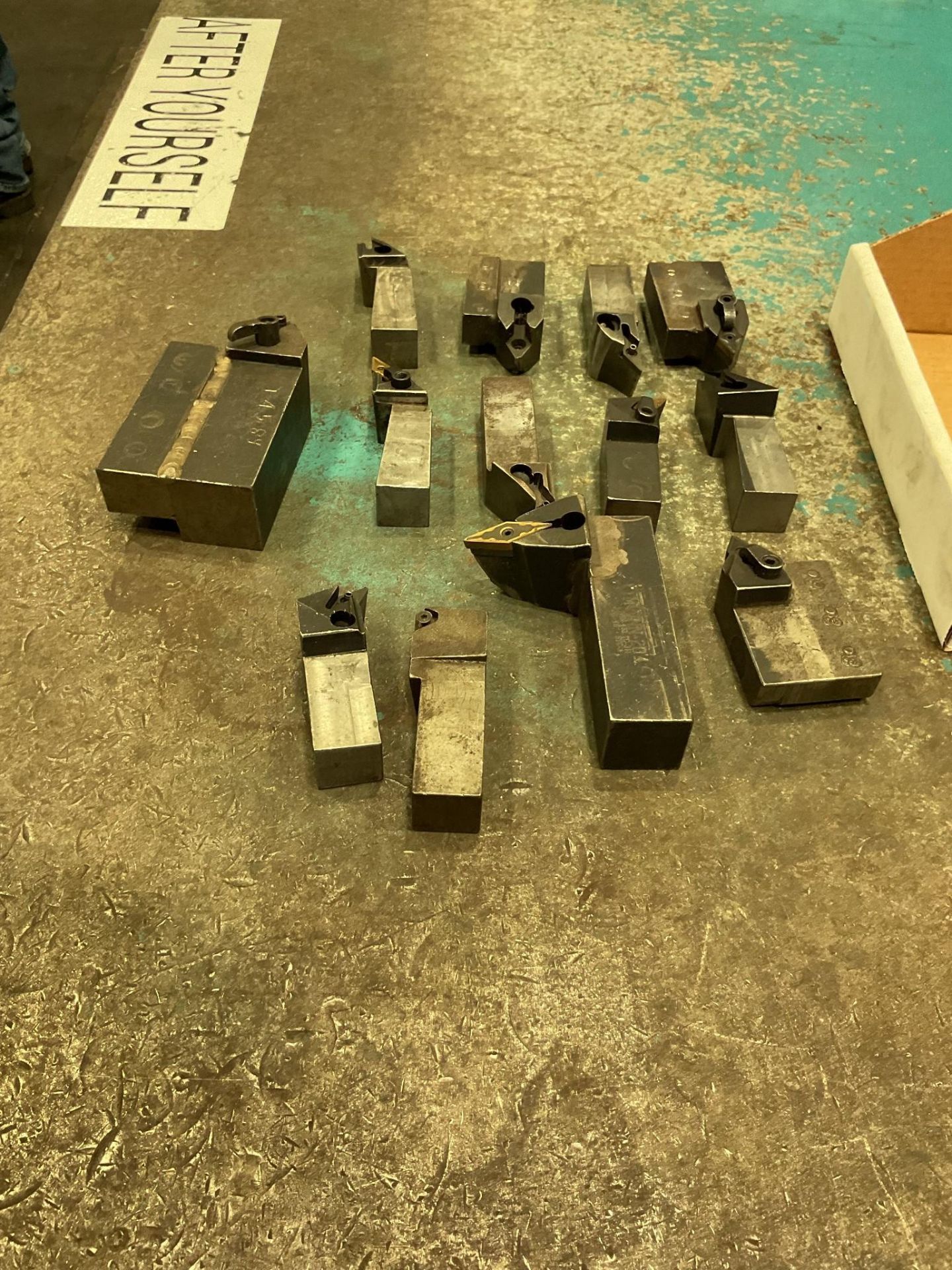 INDEXABLE TURNING TOOL HOLDERS - Image 3 of 9