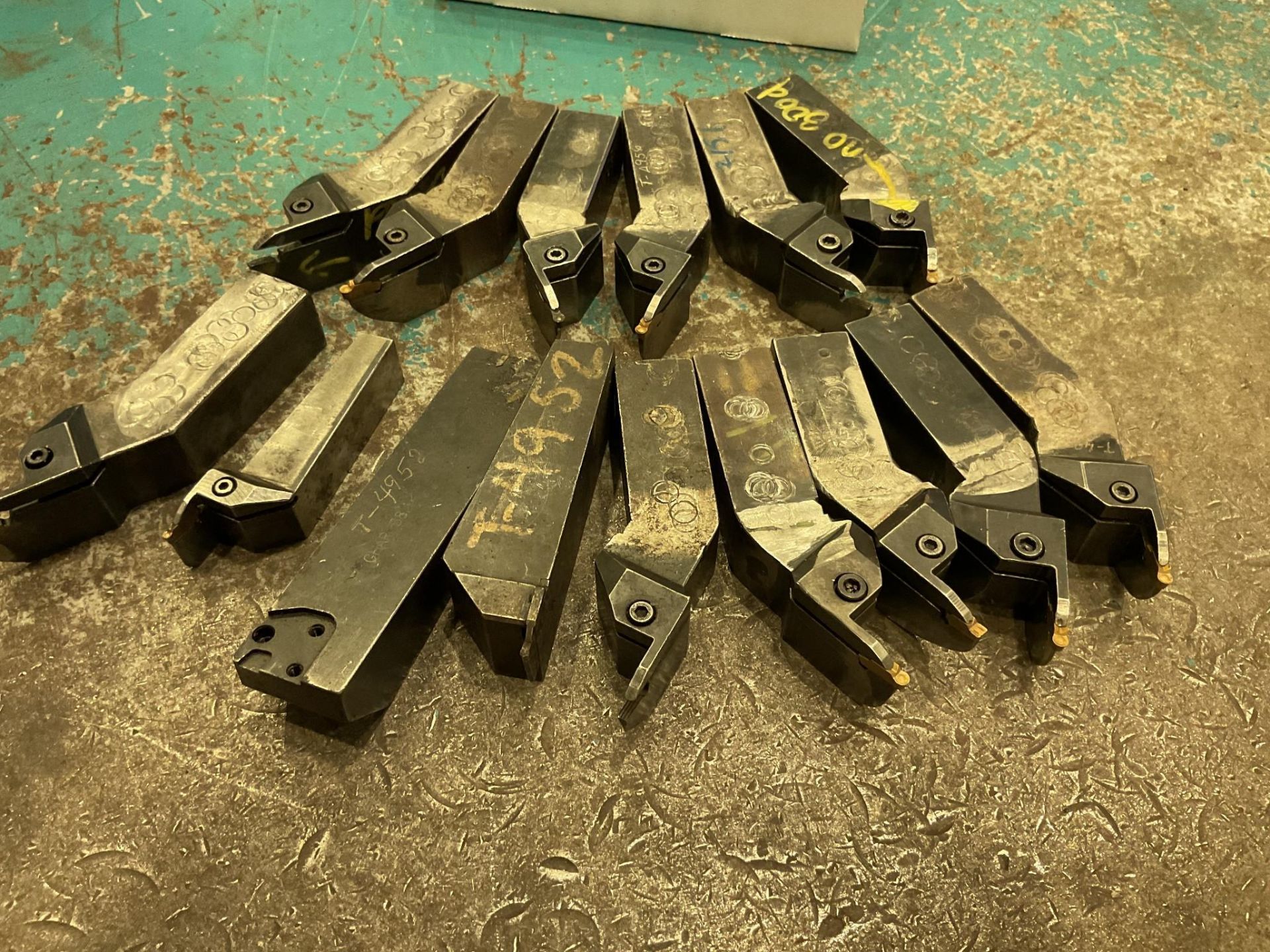 INDEXABLE TURNING TOOL HOLDERS - Image 15 of 18