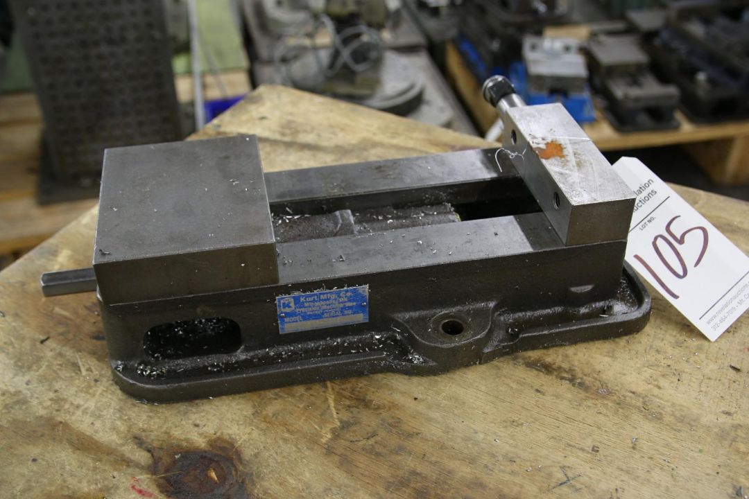 KURT D675 6" MACHINING VISE - Image 1 of 3
