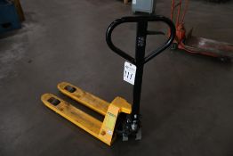 ULINE H-4122 SHORT/NARROW PALLET JACK 4400 LB CAPACITY