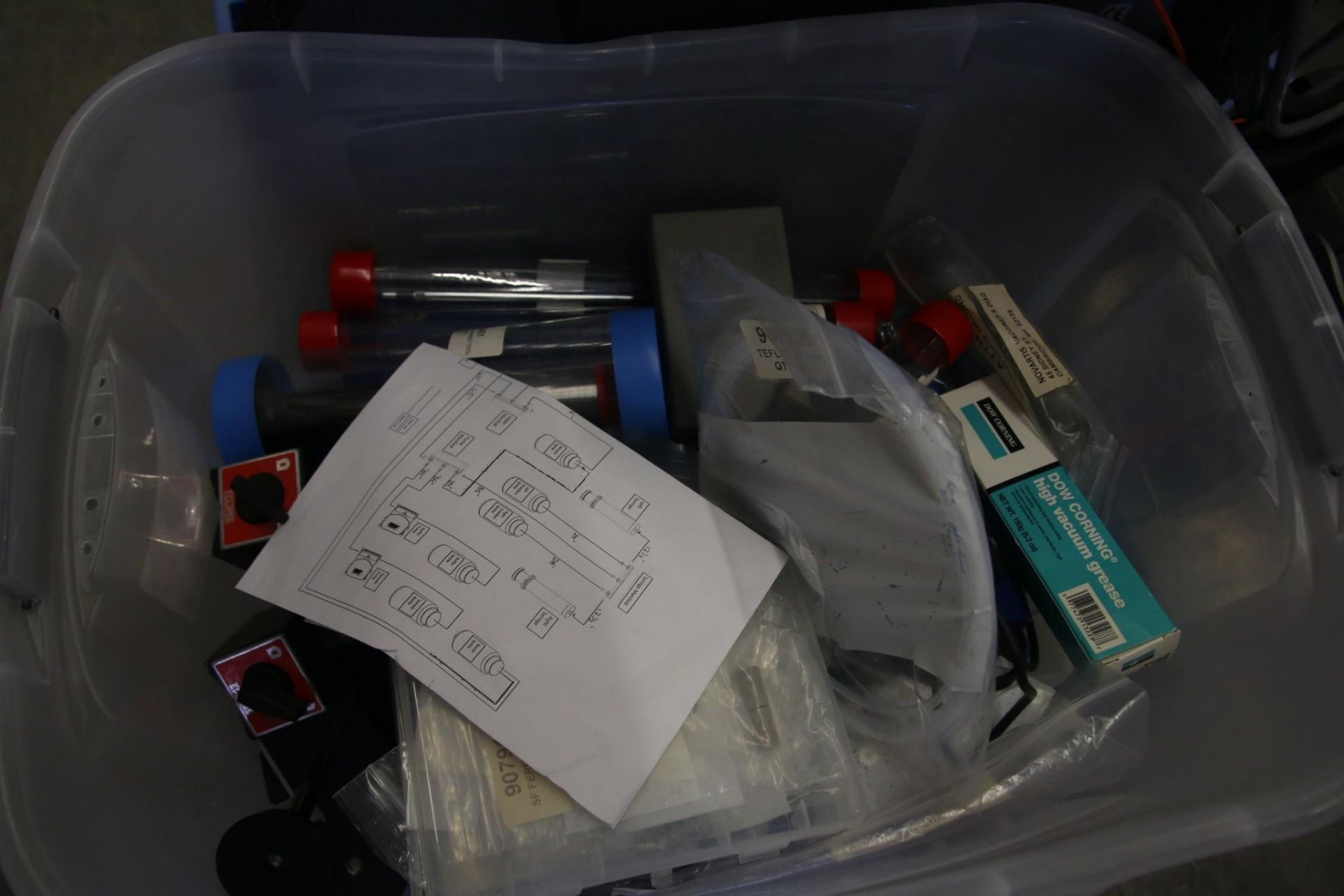 BECKMAN COULTER CYTOMICS FC 500 MPL FLOW CYTOMETER - Image 6 of 7