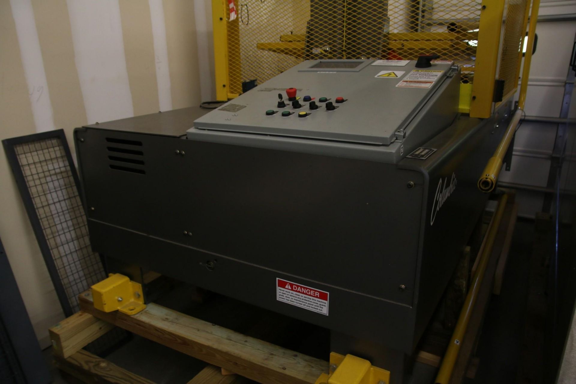 COLUMBIA STD/LTS/PD/460 PALLET LOAD TRANSFER SYSTEM - Image 8 of 12