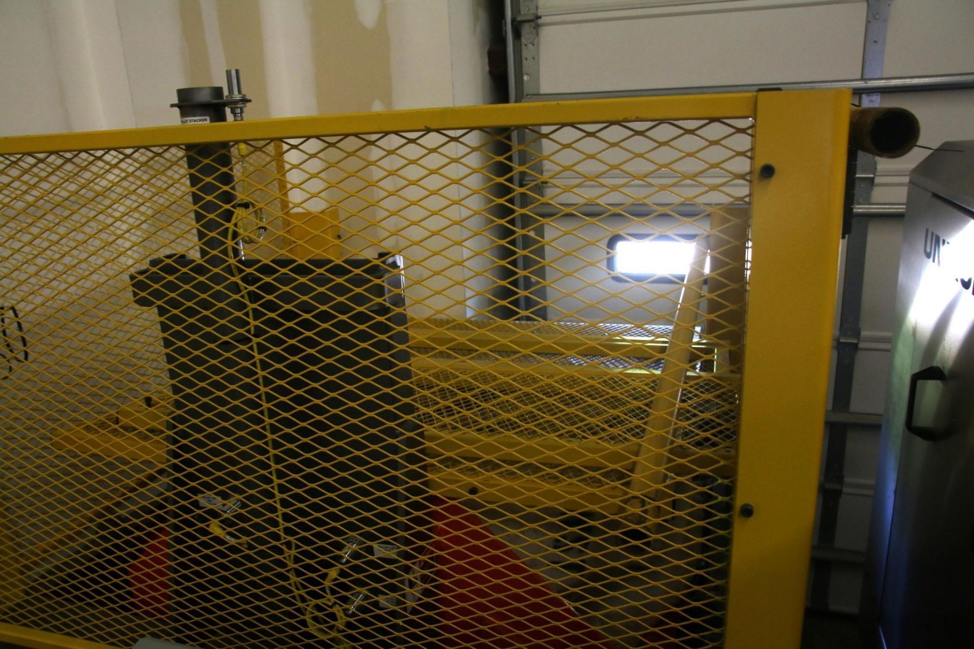 COLUMBIA STD/LTS/PD/460 PALLET LOAD TRANSFER SYSTEM - Image 9 of 12