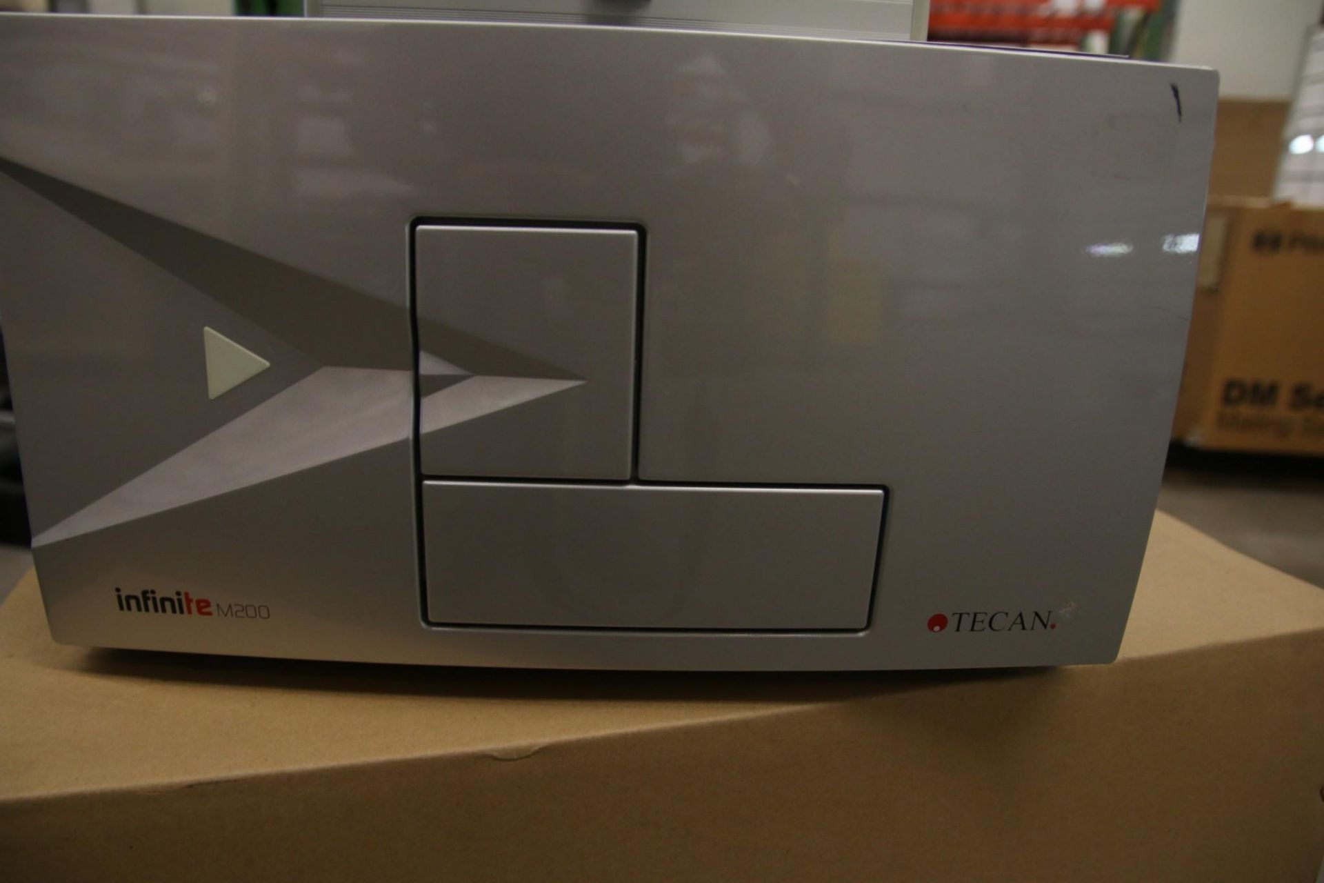 TECAN INFINITE M200 MULTI-DETECTION PLATE READER - Image 2 of 6