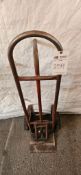 HAND TRUCK