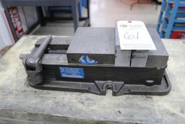 KURT MFG. CO. 6” MACHINE VISE