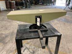 100LBS ATV LOW PROFILE ROAD FEEDER