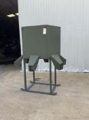 O.M.D. 1600 POUND GRAVITY PROTEIN FEEDER