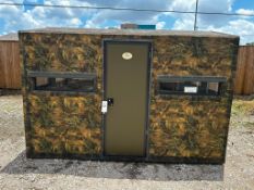 BOSS GAME SYSTEMS 7 X 10 STANDARD HUNTING BLIND WITH RANCH PACKAGE AND CAMO WRAP