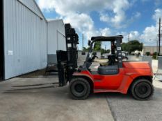 2011 TOYOTA 15,000 CAP LP FORKLIFT MODEL 7FGU70