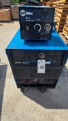 MILLER DELTAWELD 452 MIG WELDER WITH MILLER 22A WIRE FEEDER