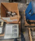 (11) TEMPCO CERAMIC BAND HEATERS AND CONTROL BOX